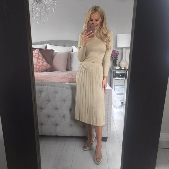 Knitted Turtleneck &Pleated Skirt Two Piece, Beige - Picture 2 of 8